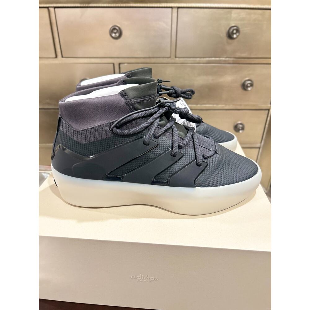 adidas x fear of god athletics 1 basketball carbon Men's Size 13